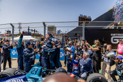 1_KICKINTIRESDETROITGP-159