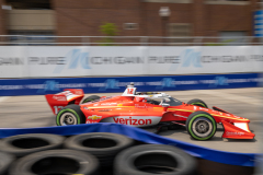 KICKINTIRESDETROITGP-113