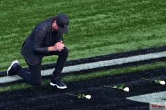 KB-Tribute-Kurt-Kneels-in-Prayer_05-24-2026