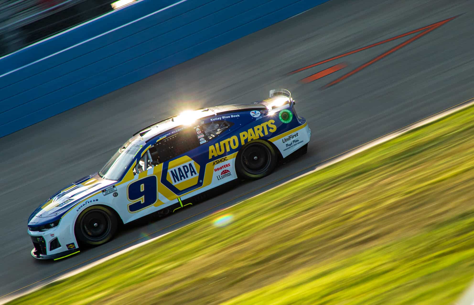 Chase Elliott is the Kickin' the Tires Bettin' to win favorite this week at Nashville Superspeedway. Photo by Christian Koelle/Kickin' the Tires