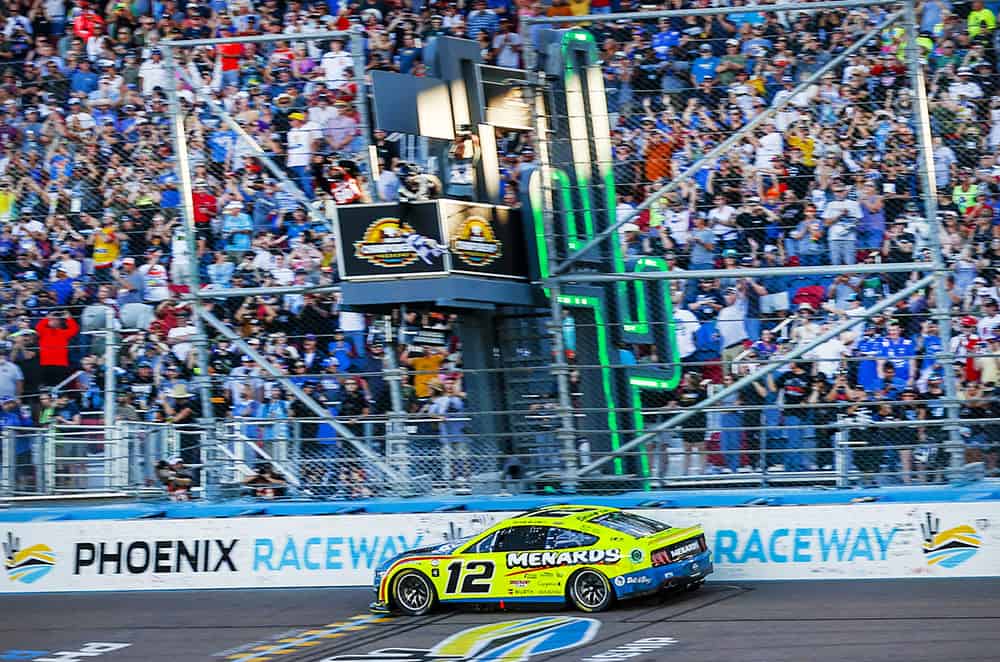 Ryan Blaney locks in the 2023 NASCAR Cup Series Championship at Phoenix Raceway. Photo by Rachel Schuoler/Kickin' the Tires