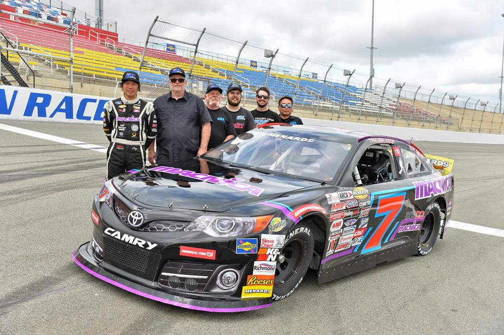 The arca menards series west is back in action at kevin harvick's kern raceway.