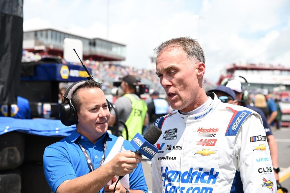 Kevin Harvick had fun filling in for Kyle Larson in All-Star Race practice at North Wilkesboro Speedway.