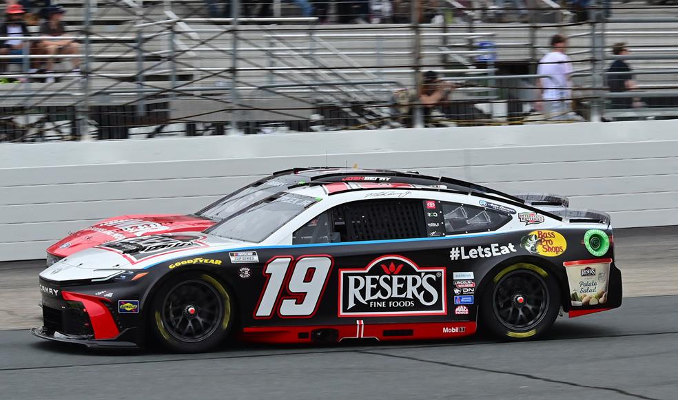 Martin Truex Jr Rebounds for Top-10 Finish at New Hampshire