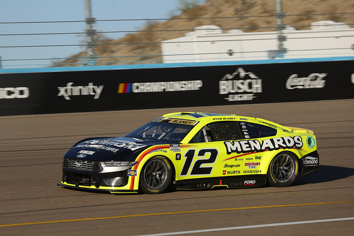 #12: ryan blaney, team penske, menards/richmond water heaters ford mustang