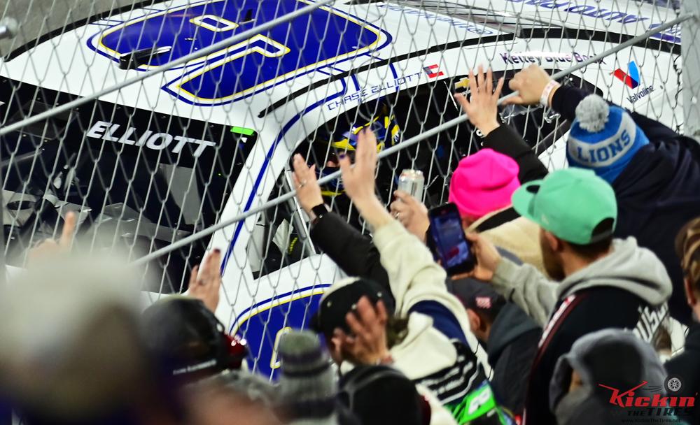 Fans go wild as chase elliott drives by after winning the clash. Photo  by jerry jordan/kickin' the tires