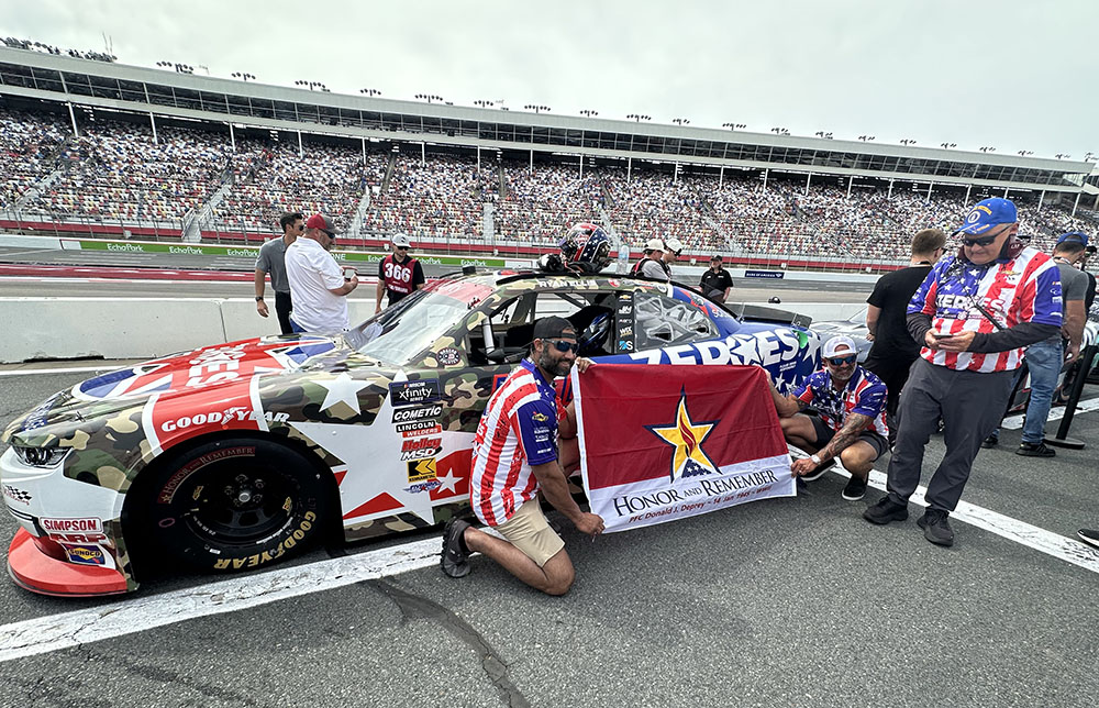Ryan Ellis Finishes Ninth, Scoring First Career Nascar Xfinity Series Top 10 2 No 17 crew prerace clt